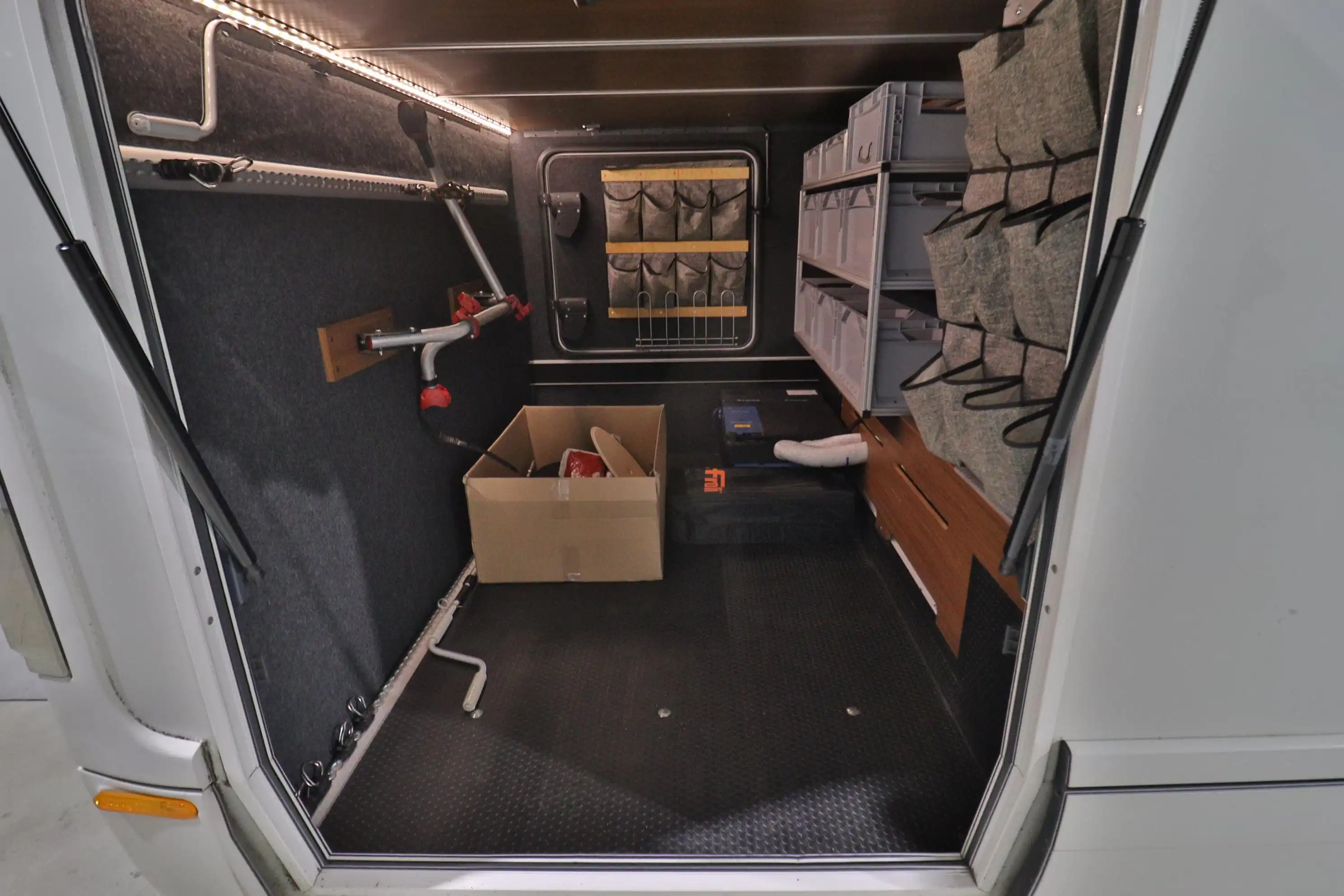 NIESMANN + BISCHOFF Clou Line Automatik 77 E - Ansicht 6